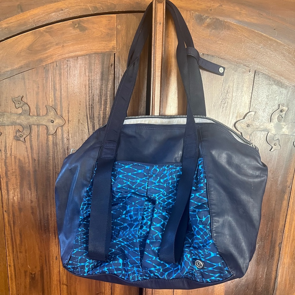 Lululemon Athletica Blue and Black Yoga Tote Bag